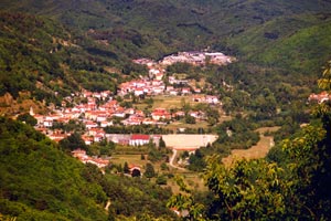 Panoramica della vallata in cui risiede il territorio del Comune di Pallare